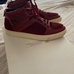 Masashi’s collection burgundy sneakers for men